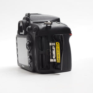 Nikon D7100 Body - foto 2
