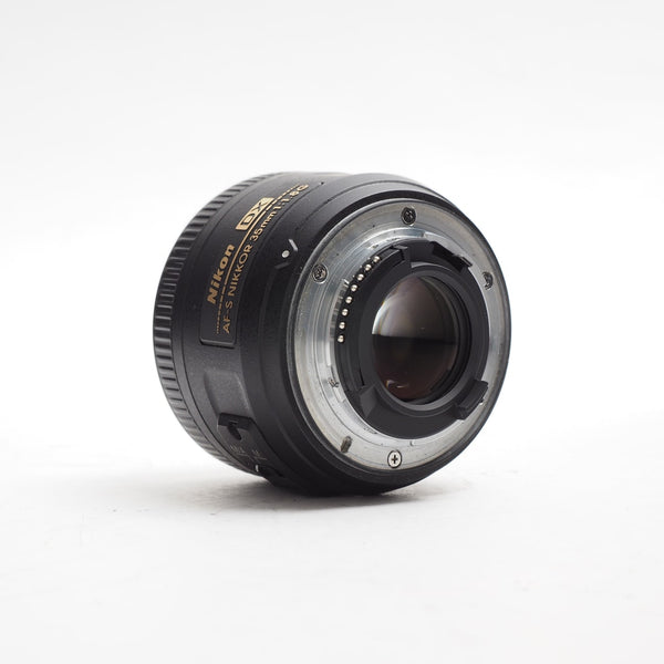 Nikon AF-S DX 35mm f/1.8G - foto 1