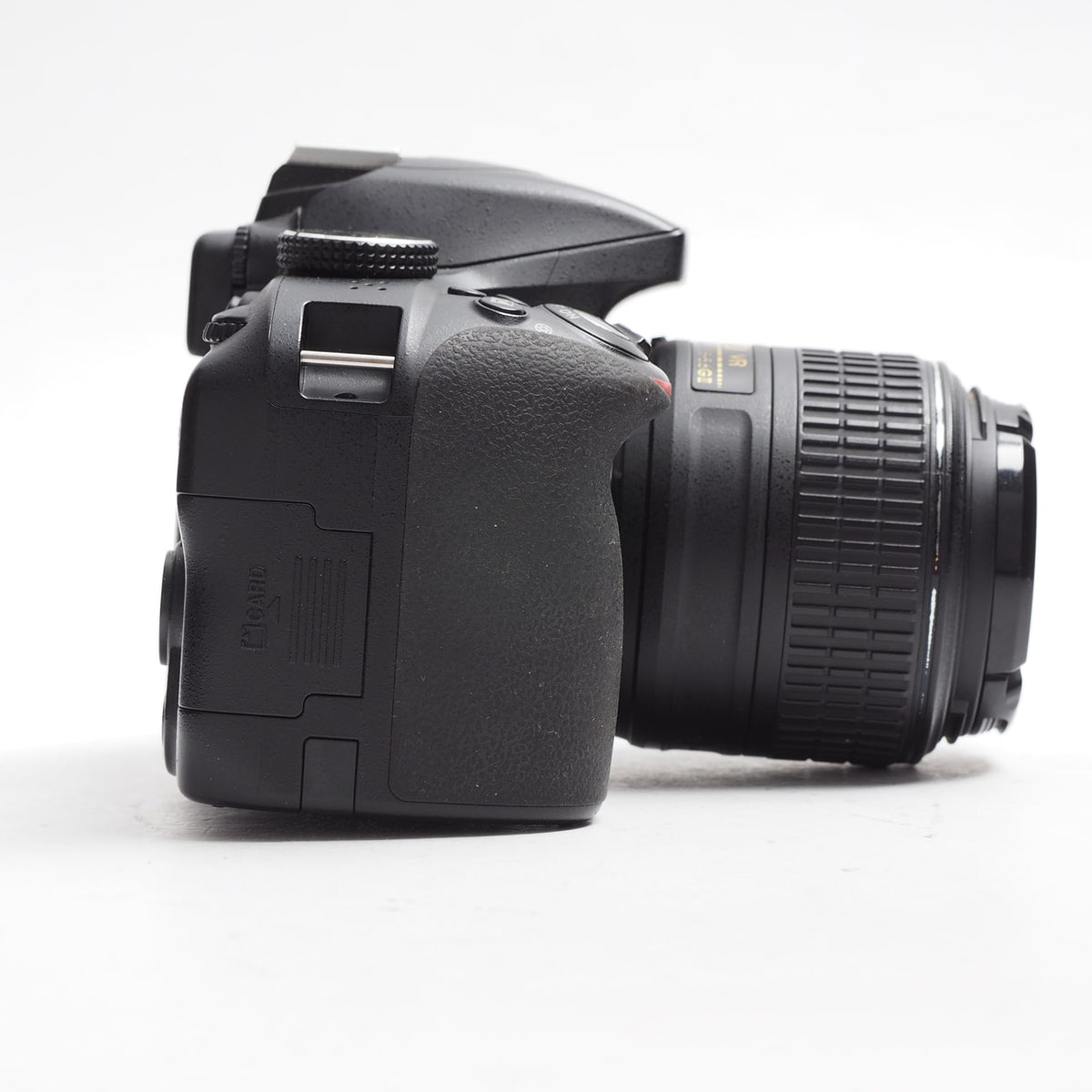 Nikon D3300 Kit 18-55 VR II - foto 6