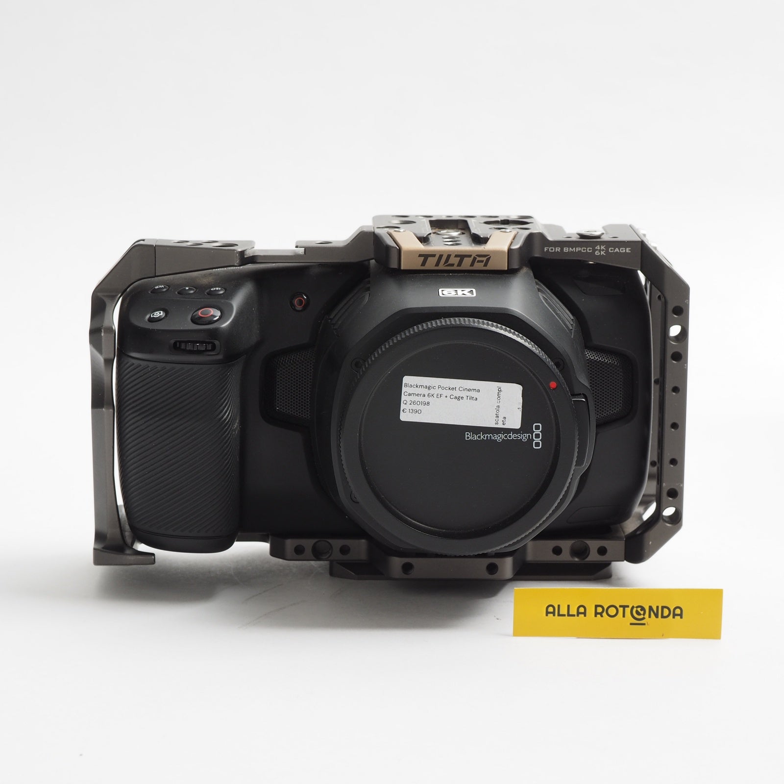 Blackmagic Pocket Cinema Camera 6K EF + Cage Tilta USATO