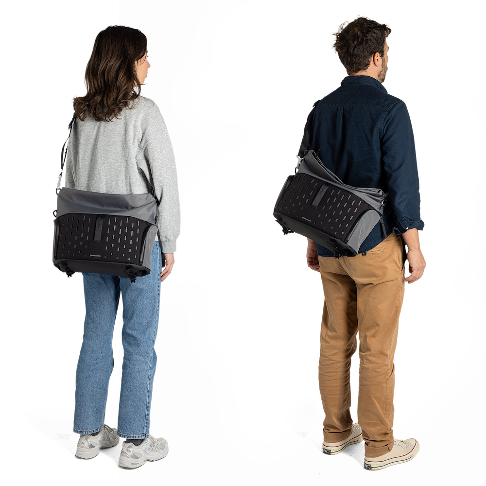 UNCOVER メッセンジャー 12L | 拡張可能カメラバッグ | Manfrotto