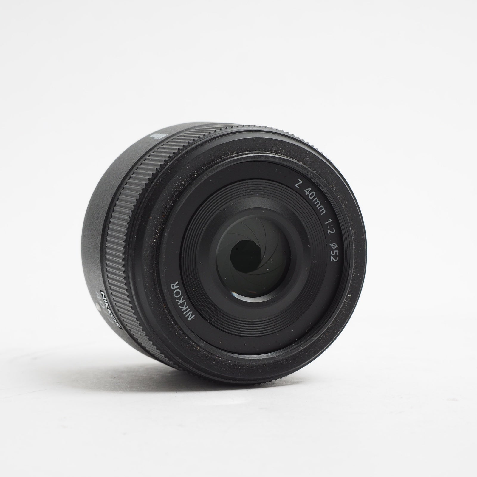 Nikon Z 40mm. f/2 USATO