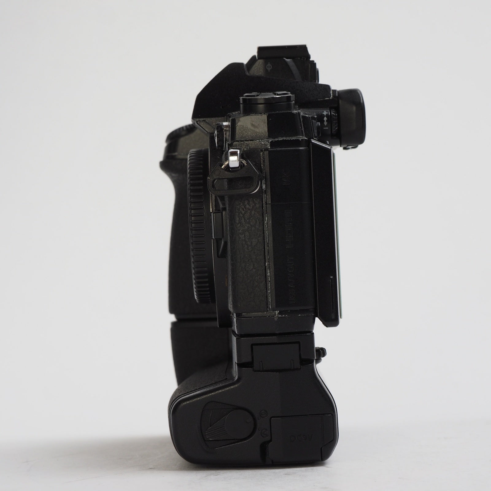OLYMPUS OM-D EM-1 + HDL7 USATO
