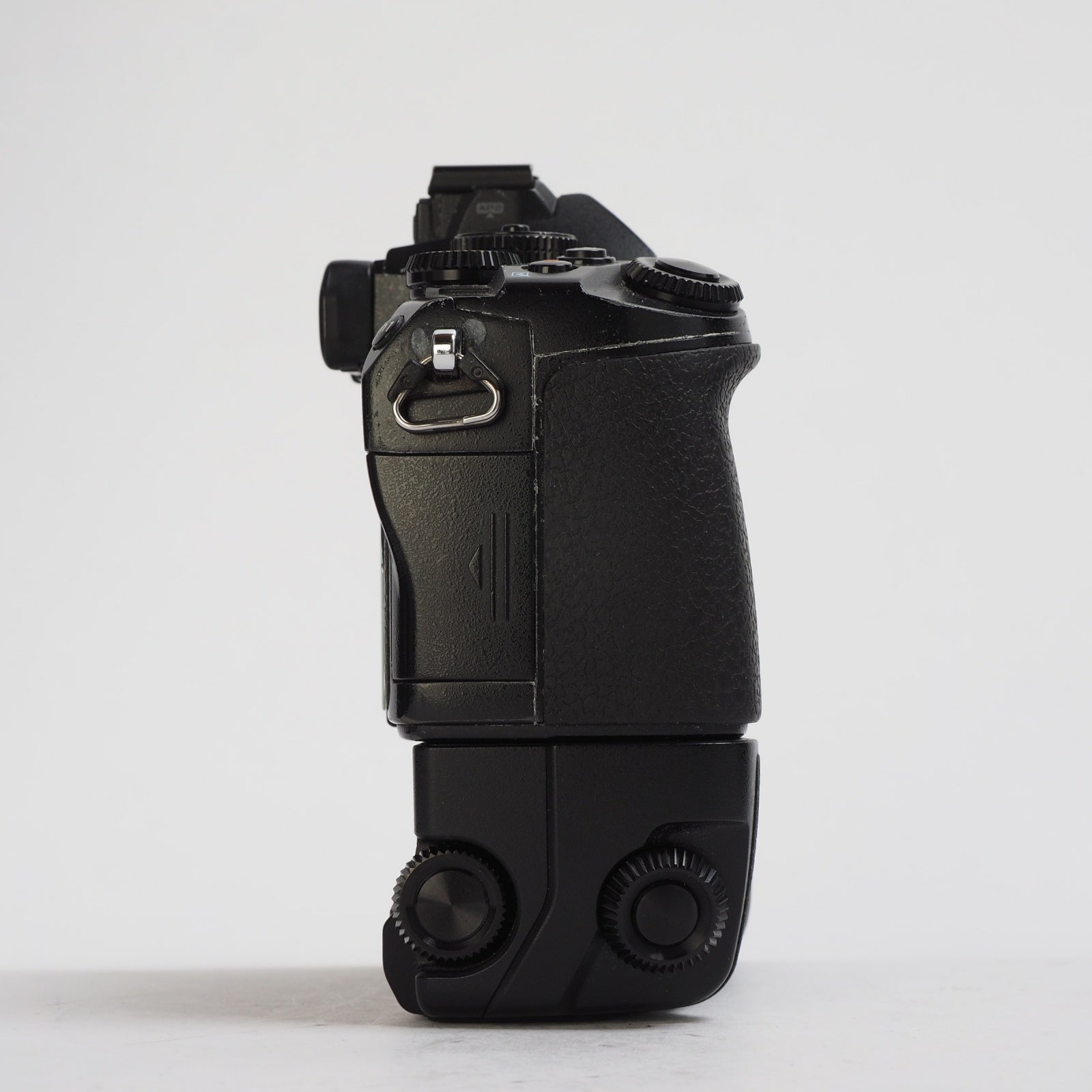 OLYMPUS OM-D EM-1 + HDL7 USATO
