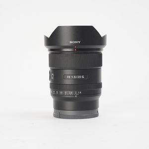Sony E 20mm f/1.8 USATO