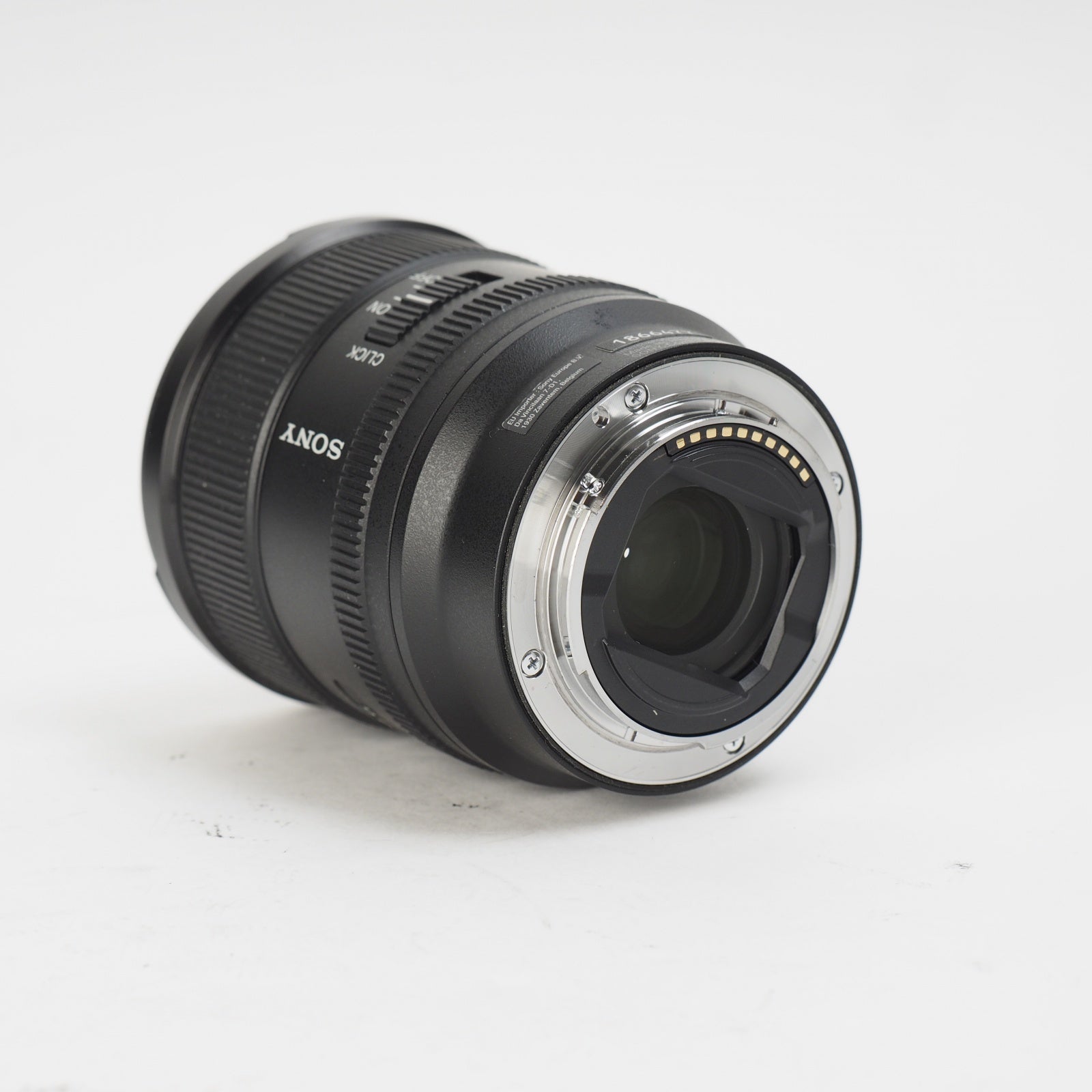Sony E 20mm f/1.8 USATO