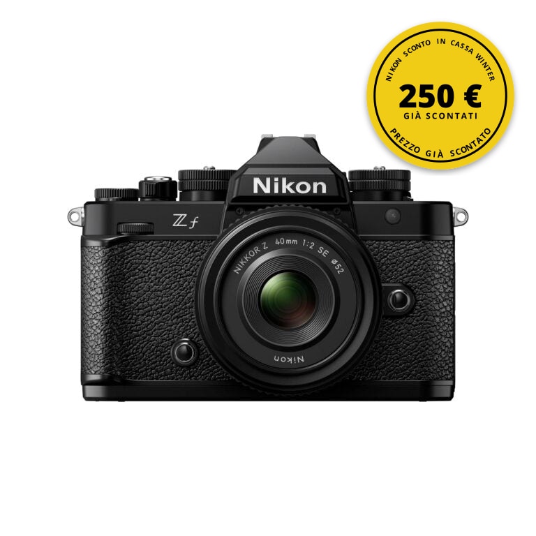 Nikon Z f Silver + NIKKOR Z 40mm f/2 SE + SDXC 128GB — Nikon Sconto in cassa Winter